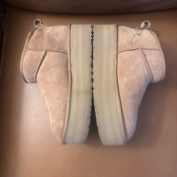 UGG Classic Mini Platform Boots in Chestnut Brown - Picture 2 of 3